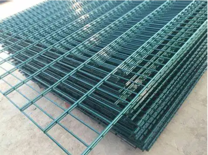 Poliéster de inmersión termoplástica Recubrimientos en polvo de color verde/negro para cercas de acero galvanizado