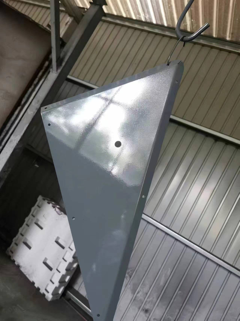 Recubrimiento en polvo de epoxi rico en zinc para pintura en aerosol con función de resistencia a la corrosión para gabinete de chapa
