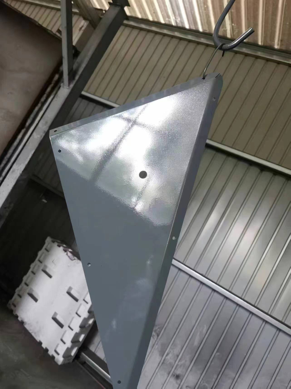 Recubrimiento en polvo de epoxi rico en zinc para pintura en aerosol con función de resistencia a la corrosión para gabinete de chapa
