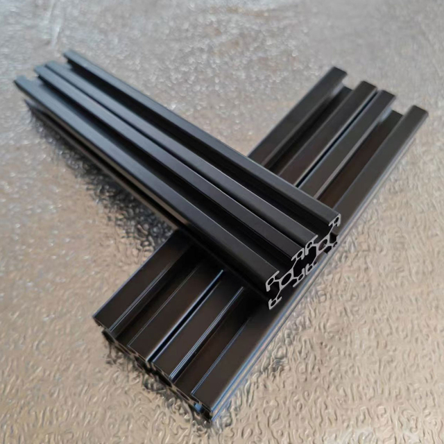 Recubrimientos en polvo para perfiles de aluminio.